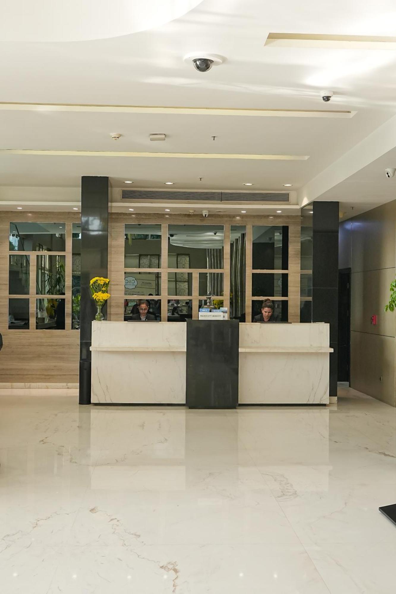 Renaissance Lucknow Hotel, Gomti Nagar Exterior foto