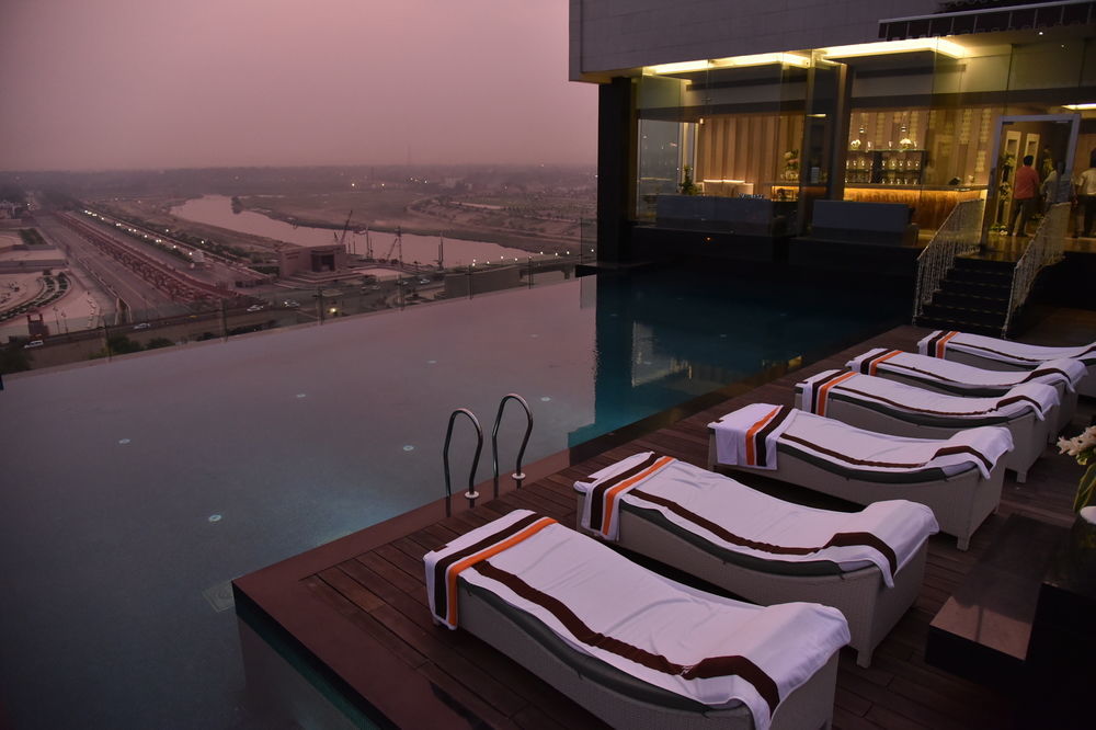 Renaissance Lucknow Hotel, Gomti Nagar Exterior foto